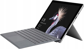 Microsoft Surface Pro 4 i5-6300U 8GB 256GB SSD 2736x1824 Class B Windows 10 Home + Keyboard