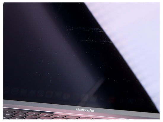 Apple MacBook Pro A1707 2017 i7-7700HQ 16GB 512GB SSD 2880x1800 AMD Radeon Pro 555 Classe B MacOS Big Sur QWERTY