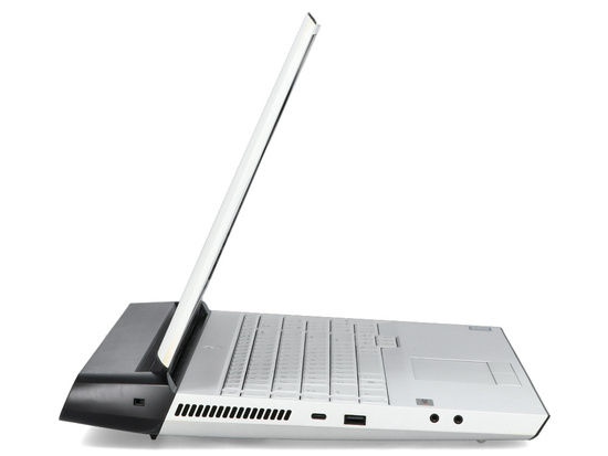 QWERTY Dell Alienware Area 51M i9-9900K 32GB 1TB 1920x1080 Nvidia GeForce RTX 2080 Třída A Windows 11 Home