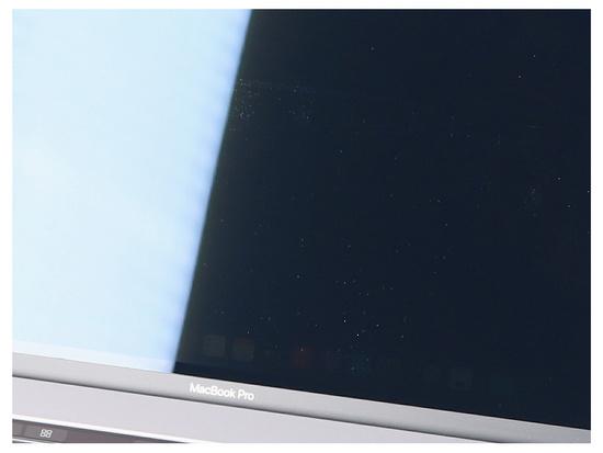 Apple MacBook Pro A1990 15" 2019 i9-9880H 16GB 512GB SSD 2880x1800 AMD Radeon Pro 560X Classe A- MacOS Big Sur QWERTY