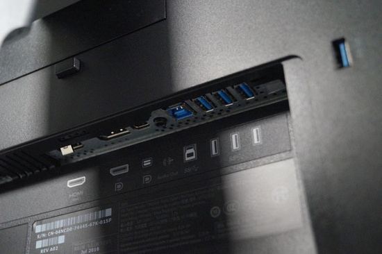 Dell UltraSharp UP3216Q 32 "LED 3840x2160 UHD 4K HDMI DisplayPort Monitor Without Stand