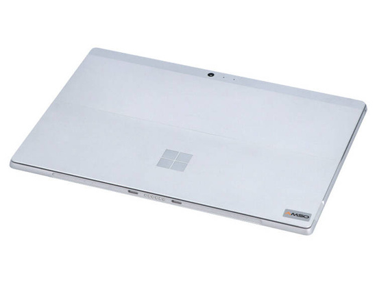 Microsoft Surface Pro 5 m3-7Y30 4GB 128GB SSD 12,3 2736x1824 Klasa A bez klawiatury Windows 10 Professional