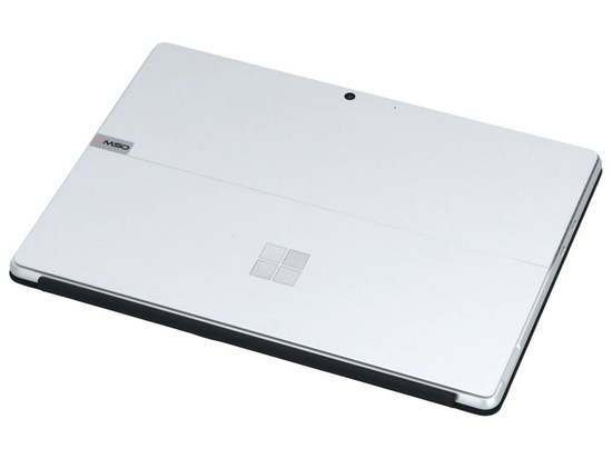 Microsoft Surface Pro 9 i5-1245U 8GB 256GB SSD 2880x1920 Platinium Klasse A Windows 11 Home nach Rückgabe