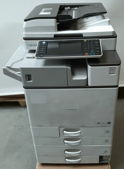 Stampante Multifunzionale RICOH MP C3003 Chilometraggio 368 mila pagine