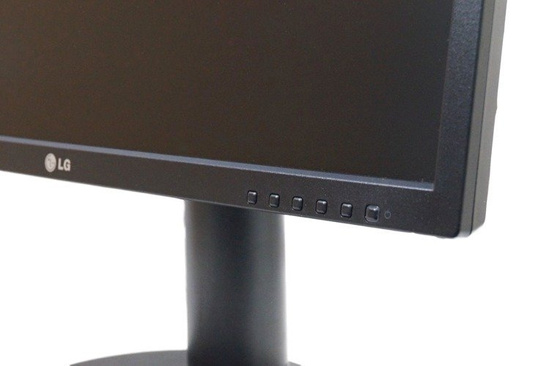 LG Flatron E2411PU 24" LED monitor 1920x1080 PIVOT Black Class A-