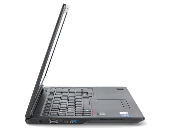 Fujitsu LifeBook E5511 i7-1165G7 16GB 512GB SSD 1920x1080 Klasse A Windows 11 Home