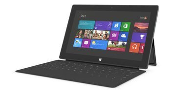 Microsoft Surface RT Tegra 3 2GB 32GB SSD 1366x768 Třída A- Windows 8.1 RT (SWE) + klávesnice