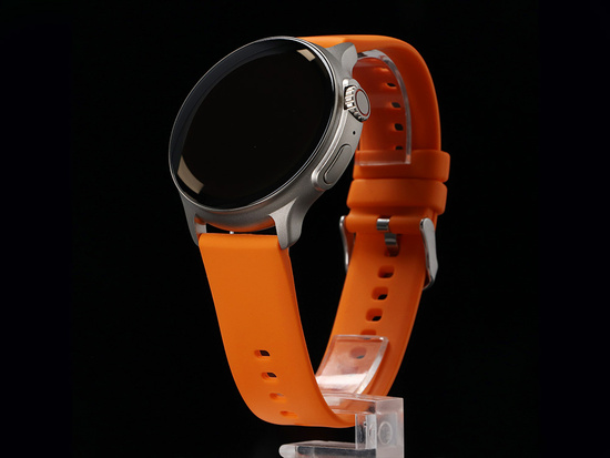 Nový smartwatch GlacierX Polaris Silver