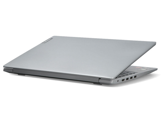 Lenovo IdeaPad S145-15API AMD Ryzen 3 3200U 8GB 256GB SSD 1920x1080 Clase A Windows 11 Professional