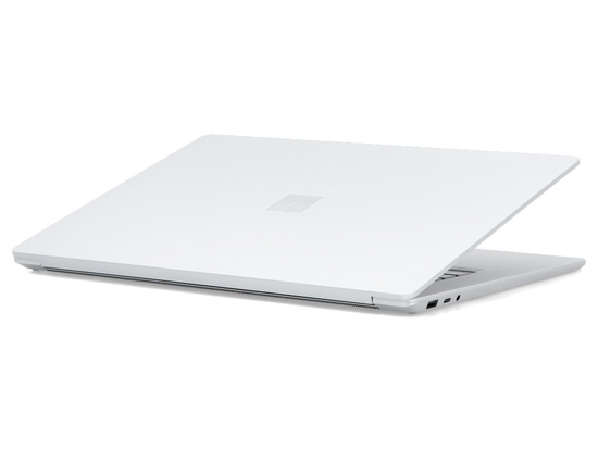 Microsoft Surface Laptop 3 i5-1035G7 8GB 256GB SSD 15" 2496x1664 Silver Třída A QWERTY Windows 11 Professional