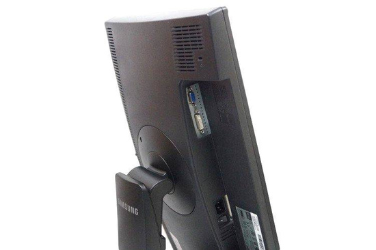 Samsung SyncMaster 2243SW 22" 1920x1080 DVI D-SUB Noir Moniteur de classe A