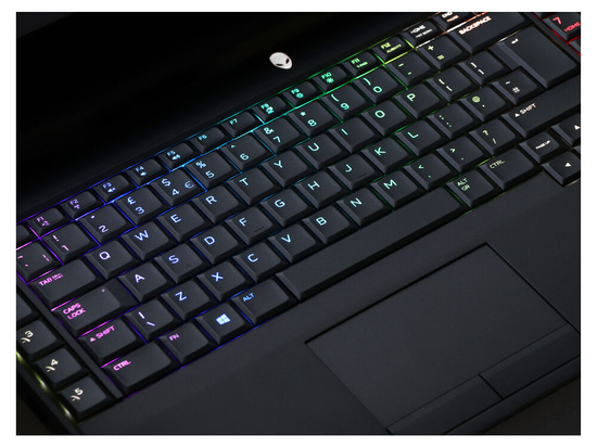 Dell AlienWare Area 51M i7-9700K 32GB 1TB 1920x1080 Nvidia GeForce RTX 2080 Clase A Windows 11 Professional