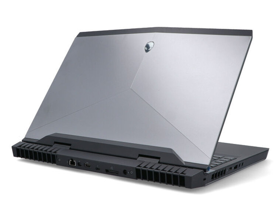 Dell Alienware 17 R4 i7-6700HQ 32GB 1TB SSD 1920x1080 Nvidia GeForce GTX 1060 QWERTY Clase A Windows 10 Profesisonal