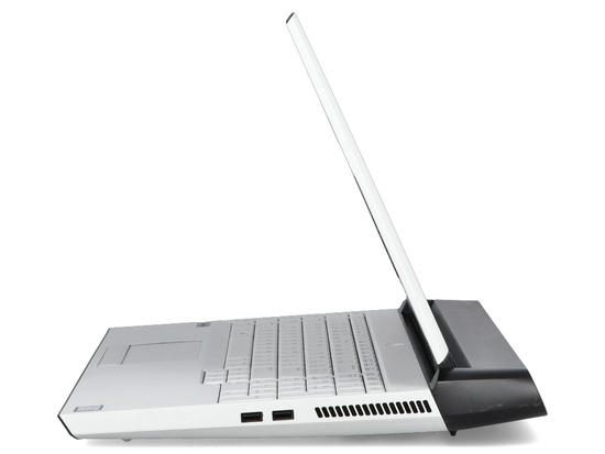 QWERTY Dell Alienware Area 51M i9-9900K 32GB 1TB 1920x1080 Nvidia GeForce RTX 2080 Classe A Windows 11 Home