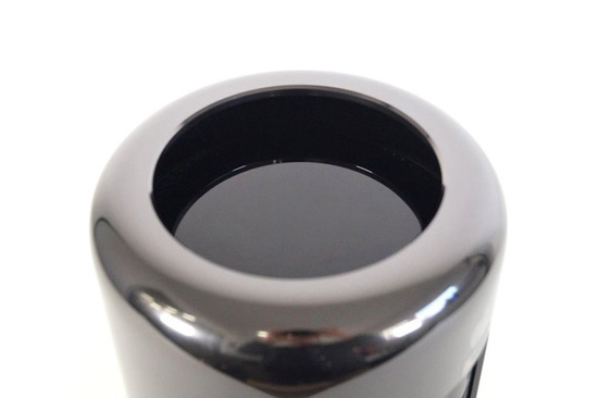 Apple Mac Pro A1481 E5-1650v2 6x3.5GHz 48GB 500GB SSD WIFI HDMI 2xAMD FirePro D500 OSX