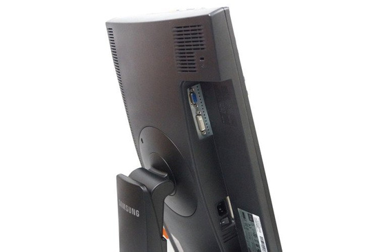 Samsung SyncMaster 2243BW 22" 1680x1050 DVI D-SUB Schwarz Klasse A Monitor