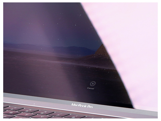 Apple MacBook Pro A1707 2017 i7-7700HQ 16 Go 512 Go SSD 2880x1800 AMD Radeon Pro 555 Classe A - MacOS Big Sur